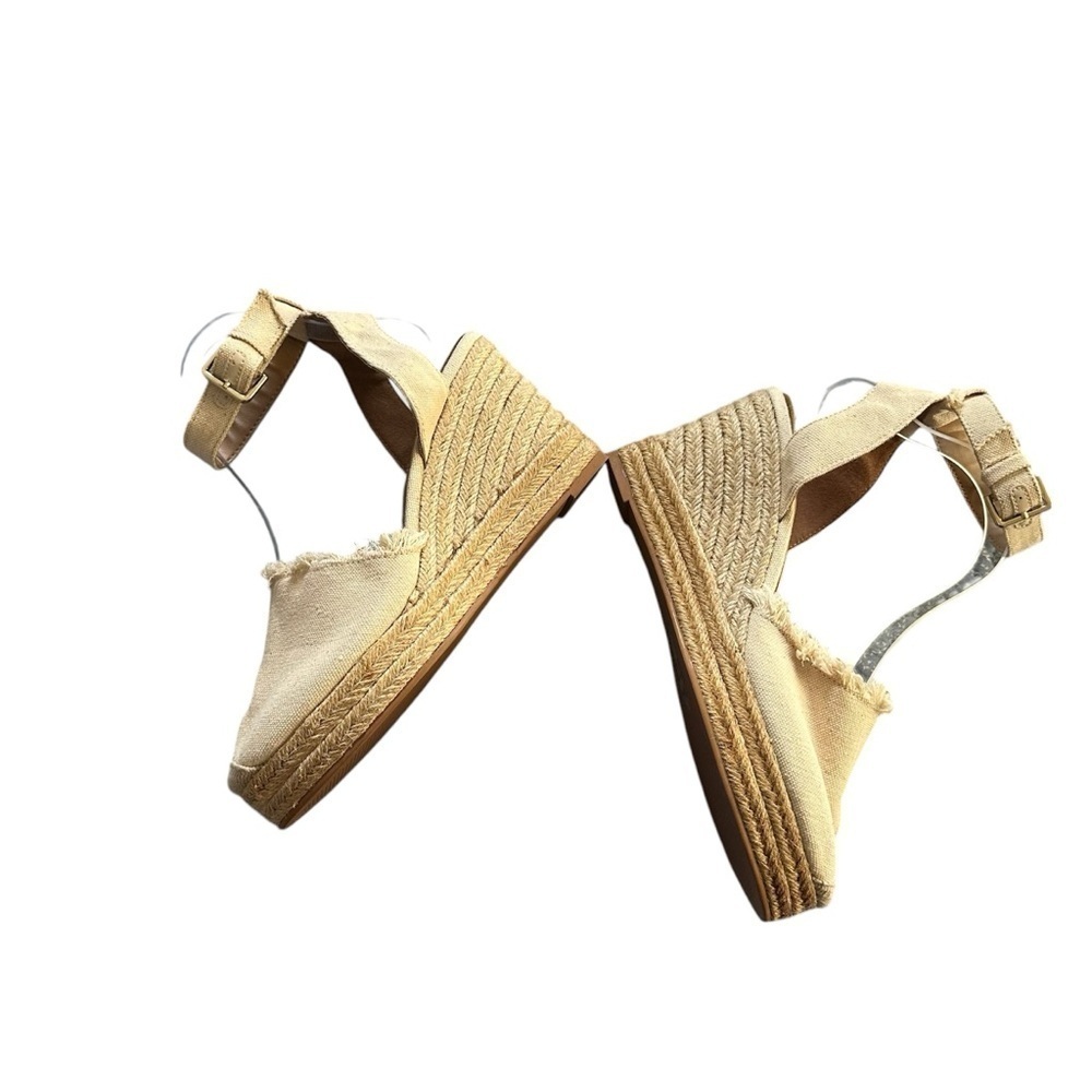 H&M Espadrille Wedge Closed Toe Beige 3.5” Heel Canvas Size 10